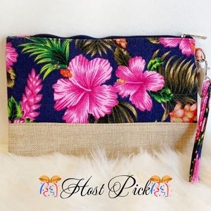 NWT Navy Hibiscus Floral Clutch Wristlet Cosmetic Bag | Boutique